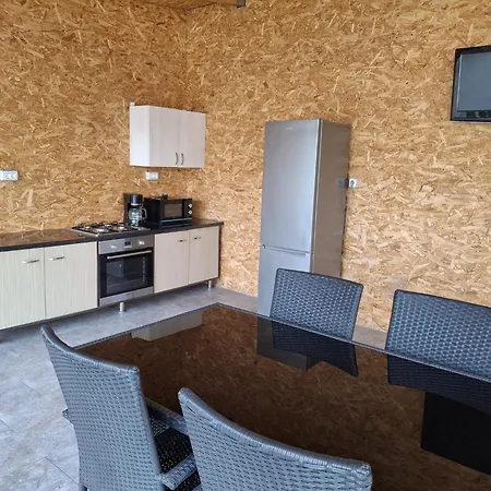 ゲストハウス Sea Vibes 3*